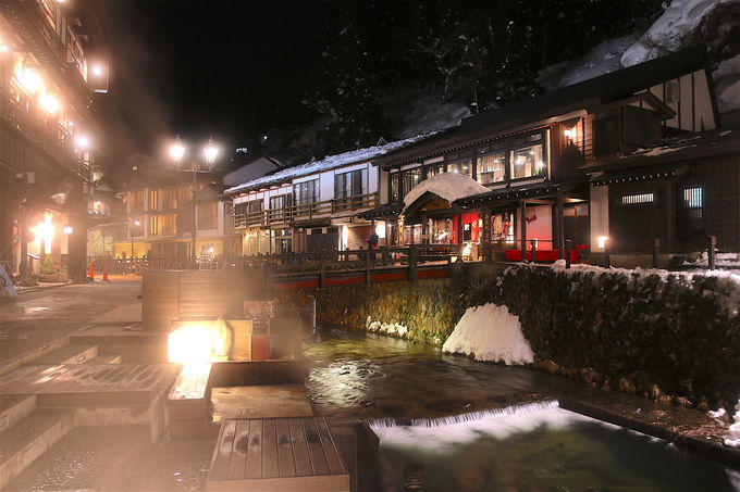 銀山温泉から雪の冒険 山形 延沢銀山遺跡 スノーハイキング 山形県 トラベルjp 旅行ガイド