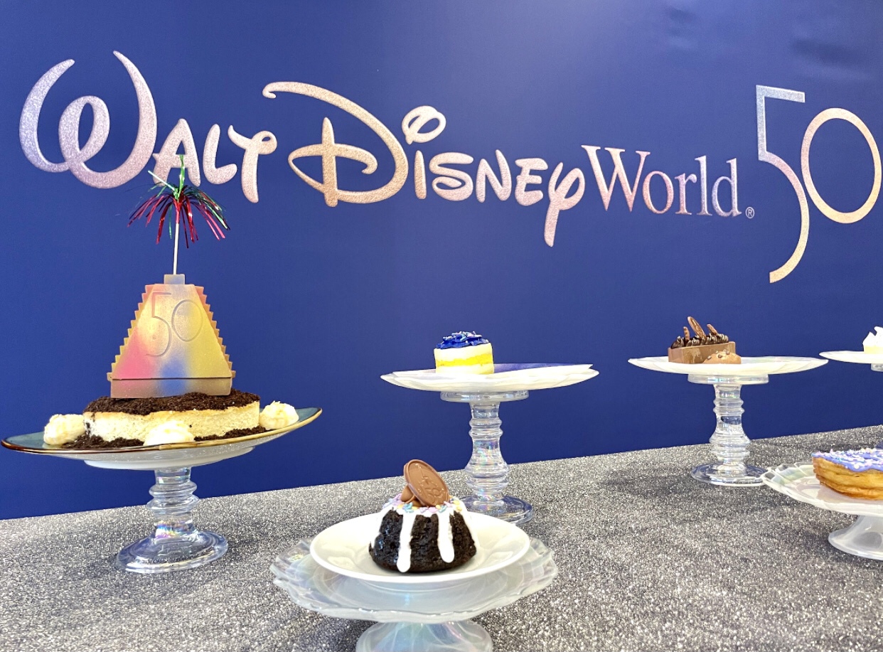 ����O�b�Y��t�[�h�A�C�e�� �g�����X�|�[�e�[�V����