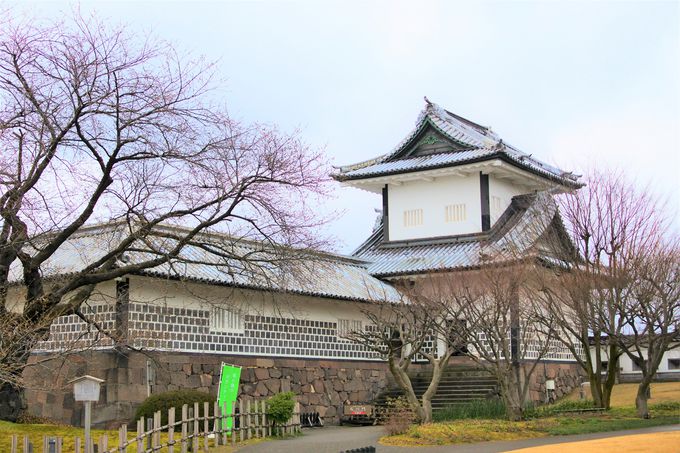 現代に復元された美しい建造物 金沢城公園の2つの必見スポット 石川県 Lineトラベルjp 旅行ガイド