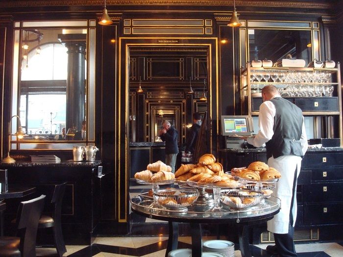 ͍ԃV[[@sJf[̔JtFEXg