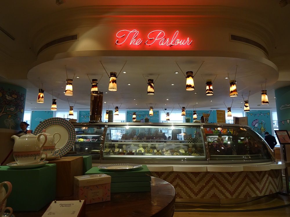 �p���a�m�����Ȃ݂�4�K�@�D��ȃA�t�^�k�[���e�B�[�Ȃ�5�K�ցI