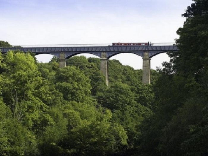 ゆったり運河ボートで味わう世界遺産 英ポントカサステ水路橋 イギリス Lineトラベルjp 旅行ガイド