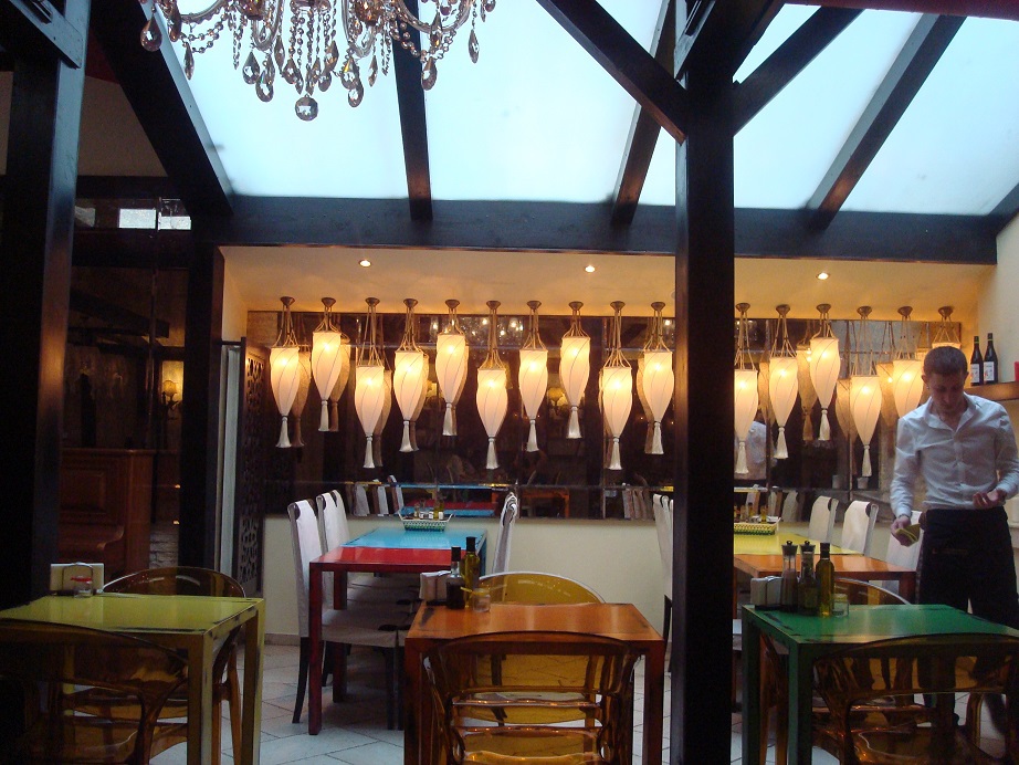 �z�e�������X�g������2�@�߂��ɂ���r�X�g���������߁I