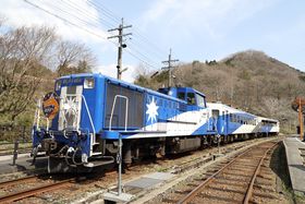 o_OiXCb`obN̐iƋ߂ā`iq؎B̋LTlC