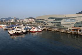 ���̖ڂ��߂͊��R�`�Łc�֊��t�F���[�ł̂�т�D��Ɋ��R�֗����悤�̋L���T���l�C��