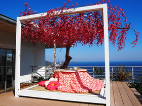 天空のこたつ席で楽しむ梅と絶景！「星野リゾート　リゾナーレ熱海」