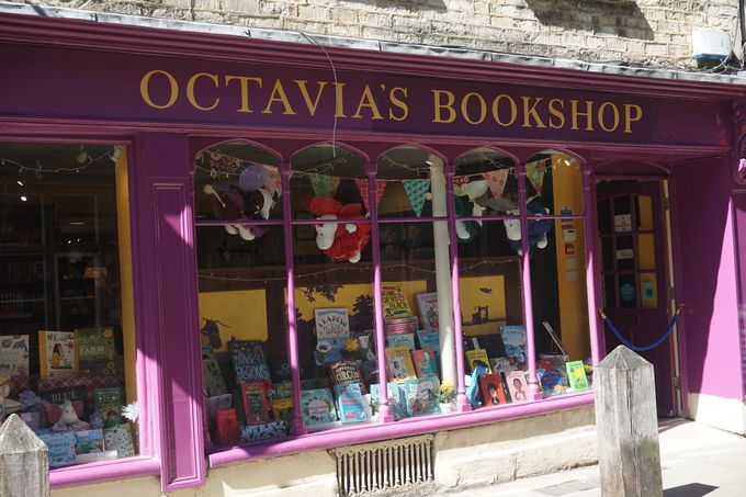 RbcEHỸxXgubNXgAɂIouOctaviafs bookshopv