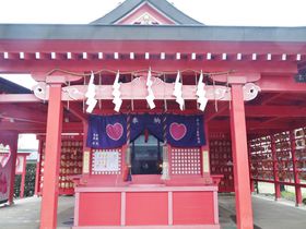福岡の恋木神社はピンクでハートだらけ！日本でここだけの恋の神様