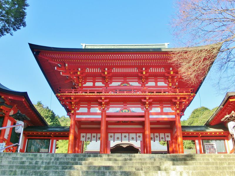 映画ちはやふるロケ地聖地巡礼・滋賀近江神宮は「真っ赤やよ」