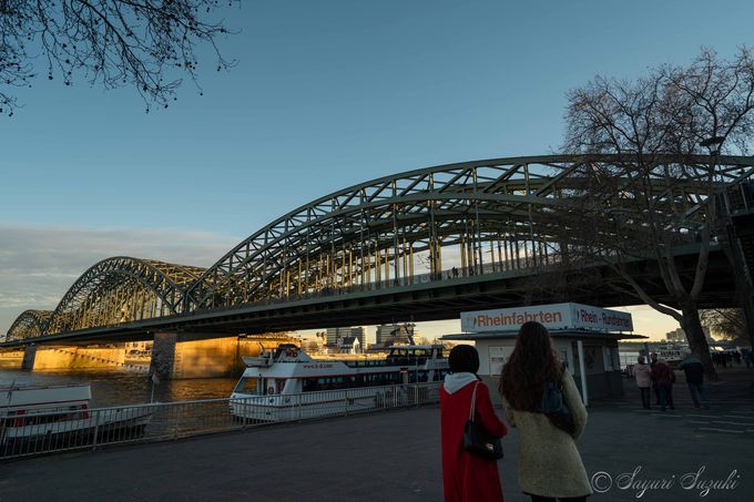 市内を一望 ケルントライアングル ケルン大聖堂を望む絶景展望台 ドイツ Lineトラベルjp 旅行ガイド