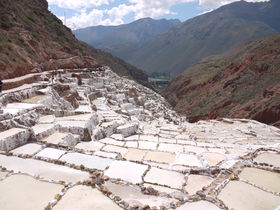 ペルー・クスコから足を延ばしてマラスの塩田＆モライ遺跡へ