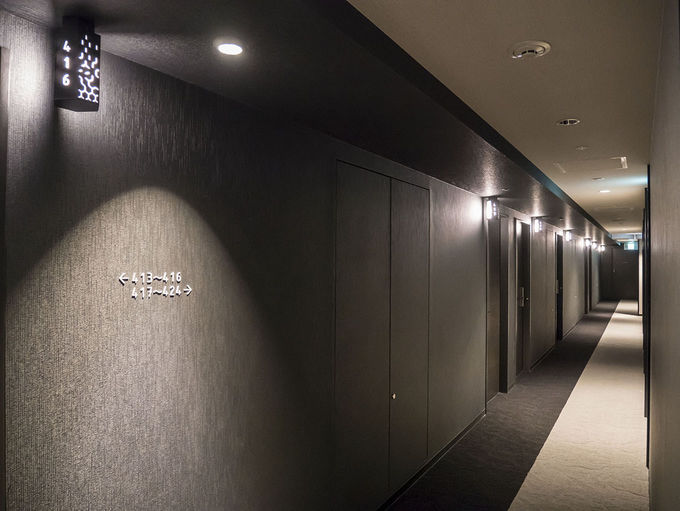 �X�^�C���b�V���Ȕ��ƍ��̋q��