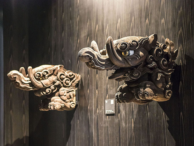 ���j���邨���ƃz�e������̉�