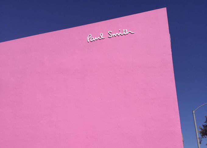 定番！ポール・スミスのピンクの壁
