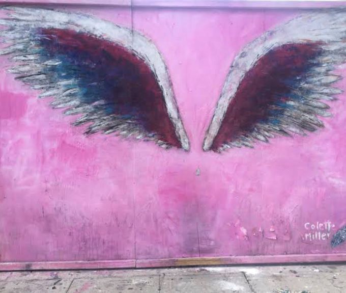世界中で大注目「天使の羽」アート
