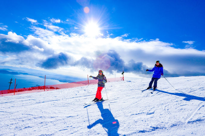 京都市内からたった40分で雪質良好＆絶景のスキー場へ