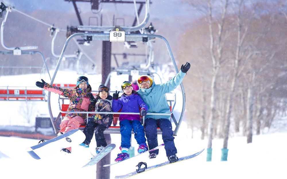 OR[XEF[u܂1y߂鑽ʂȃQf