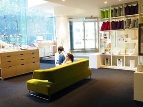 �A���j�e�B�̕�Δ��c�V���o�u�A�S�[���E�v���C�X�󑐁v�ɏh���I�̋L���T���l�C��