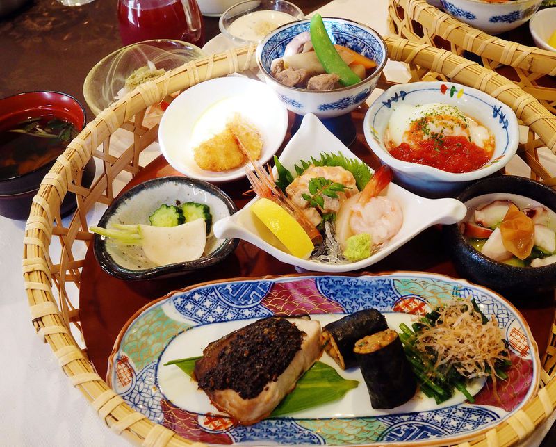 豪華な朝食に思わず歓声！福島の感動ペンション「プチポワ」