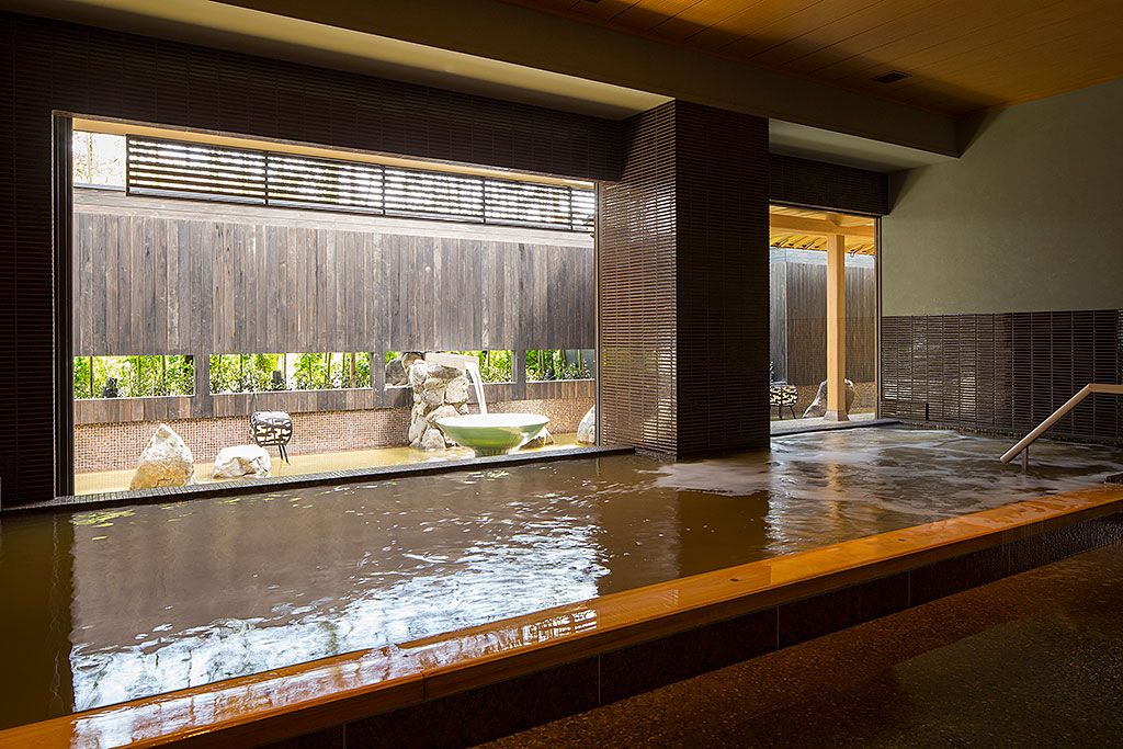 水風呂以外は全部源泉！良質な神戸六甲温泉に癒やされよう