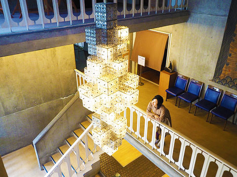 ������x�ƌ����Ȃ��I�����z�z�e���u�������ʂ���y���v�Ō�̉Ă�