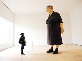 �X�ŏ��l�̐��E��̊��I�\�a�c�s������p�قł������A�[�g�܂݂�̋L���T���l�C��