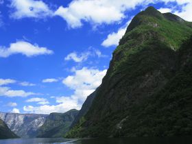 世界最長・最深のフィヨルド！ノルウェー・ソグネフィヨルドを周遊旅行
