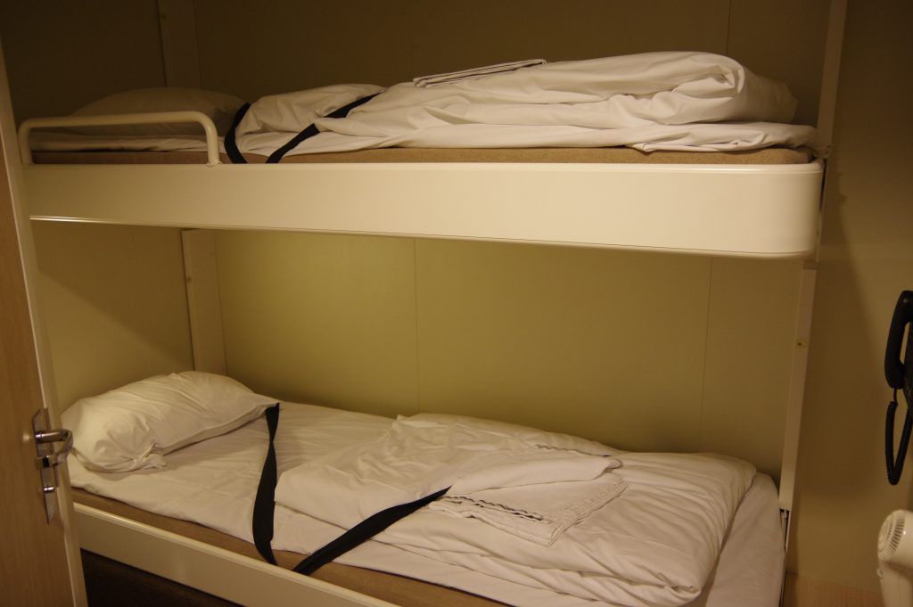 ���ɏh�����ړ��ł����Ⴄ�I