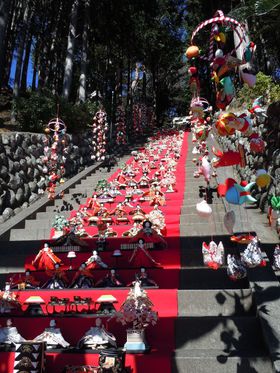 ���ɓ����u���̂邵����v�S���̌��ǂ���̓R�R�I�̋L���T���l�C��