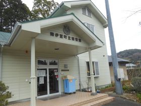 �}���قɂ��镶�w�L�O���H�I��ɓ��E���[�u�Ί_��񕶊w�L�O���v�̋L���T���l�C��