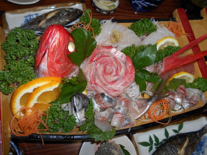 まるで宝石箱のような舟盛？！南伊豆町子浦・海鮮の宿「かまや」で豪勢な魚介を喰らう！！