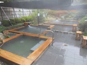 年間５万人訪れるっ！静岡市の森林で憩う湯処「やませみの湯」