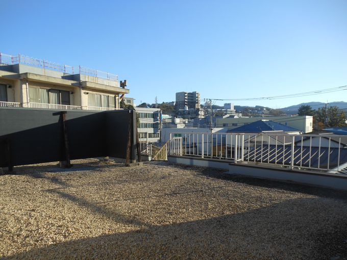 2ȏ̑lɘNIŁAz𒴂ʋqł̂т