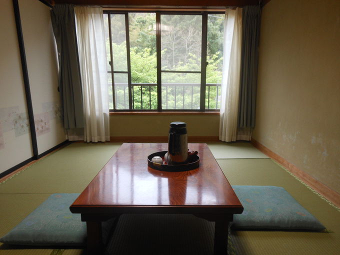 �Â��ȗ��R�̕��i�����Ȃ���A�̂�с`��e���̈ꎞ���ǂ���