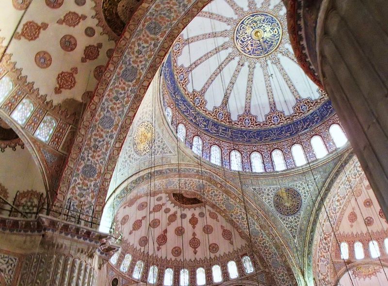 イスタンブールのおすすめ観光スポット10選 モスクにクルーズも！