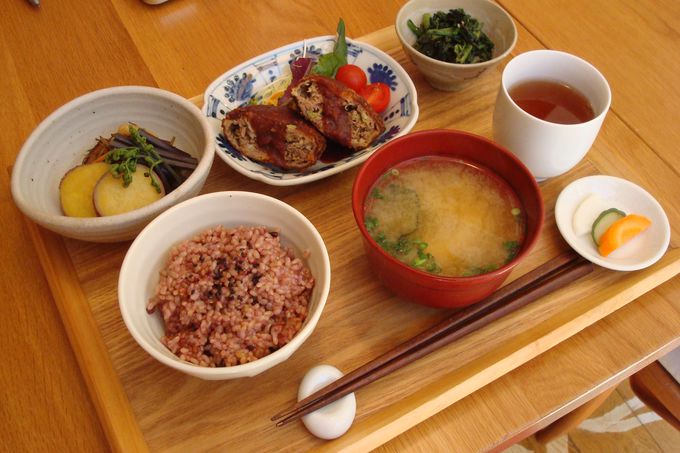 和洋中にエスニック、伝統食もありのジャンルに縛られない日本の「おうちごはん」で心も体も元気