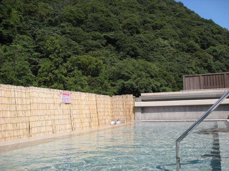 温泉とパワースポット巡りもできる「箱根湯本温泉天成園」