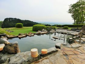 満天の星降る絶景露天風呂！熊本・黒川温泉「三愛高原ホテル」
