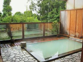 ���򂩂�����9�������̉B��h�E������������u�y�X�ԁv�̋L���T���l�C��