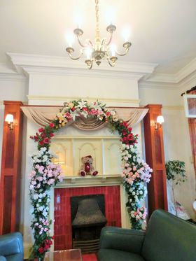 ���ٌ����̋��C�M���X�̎��فu���B�N�g���A�����[�Y�v�ŗD��ȃe�B�[�^�C�����I�̋L���T���l�C��