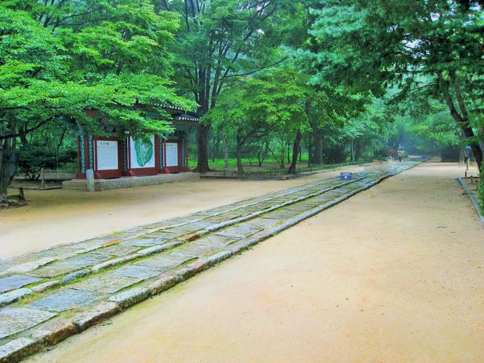 ���̉����̈ʔv���J���Ă���@�_