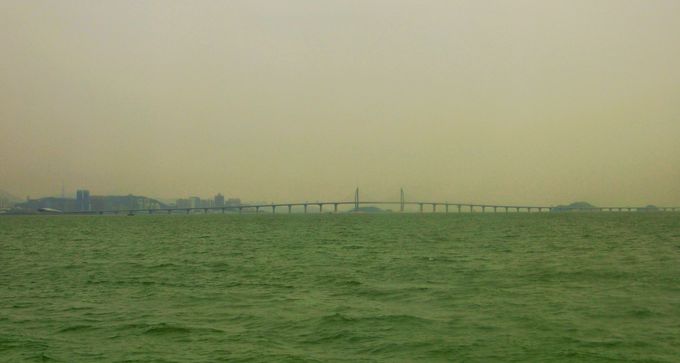 2018�N10���ɍ`���S�勴�����I