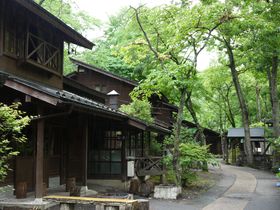 ���̉����~�I�H�ۉ��򋽂̃I�X�X���ό��X�|�b�g6�I�̋L���T���l�C��