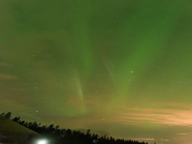 冬の夜空の「Northen Lights」カナダのオーロラ鑑賞スポットをご紹介