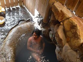 和歌山県【湯の峰温泉】　世界遺産で唯一入湯できる貴重な温泉