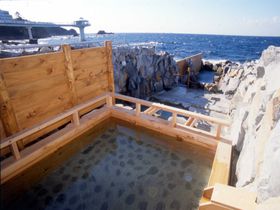 夏だけじゃない！　日本三古湯の極上温泉地　南紀白浜温泉