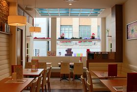 ������𒴂���u�J�^�J�t�F�v���āI�H���l���؊X�ŉ^�C�A�b�v�I�̋L���T���l�C��