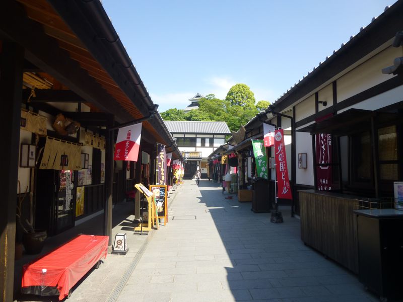 熊本城を観光するなら！「桜の馬場　城彩苑」で食べ歩き＆お土産探し