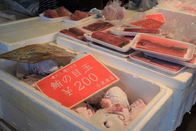 三崎朝市で朝食 三浦グルメ 名物はまぐろと段ボール水族館 神奈川県 トラベルjp 旅行ガイド