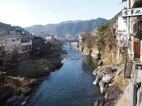 ���Ɨx��̒��u�S�㔪���v�ł����炬�������Ȃ���U�􂵂悤�I�̋L���T���l�C��